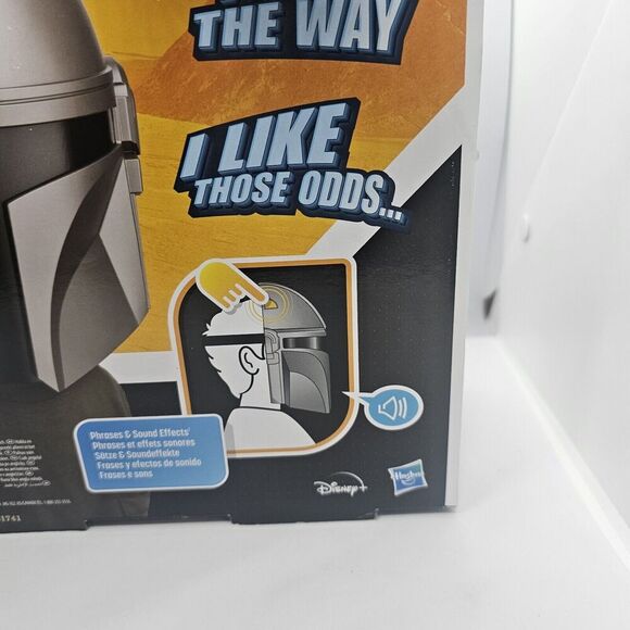 Star Wars The Mandalorian Electronic Mask Helmet by Hasbro, Disney Role Playing - Picture 9 of 11